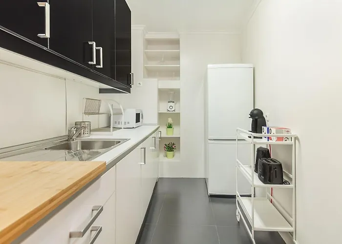 Duque's Cozy Retreat @ Historical *