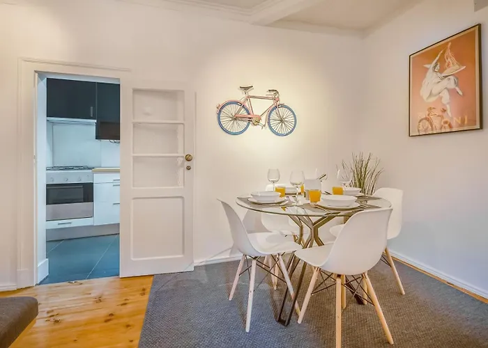 Duque's Cozy Retreat @ Historical Lisboa